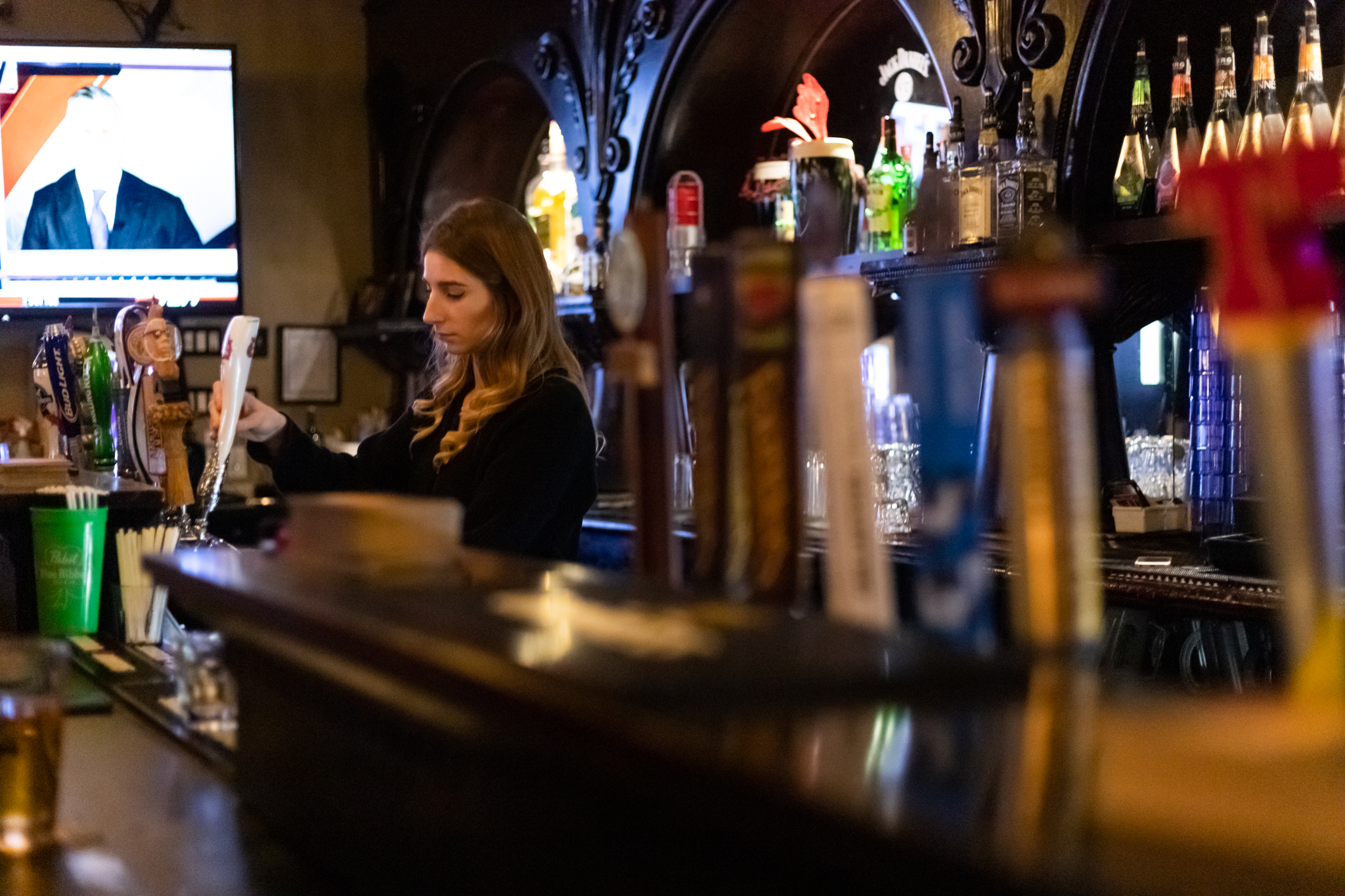 Bartender Pouring Draught Beer At An Ottawa Irish Pub
